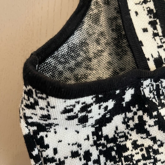 LAST CHANCE Culpos x INC Snakeskin Crop Top NWT - Picture 9 of 11